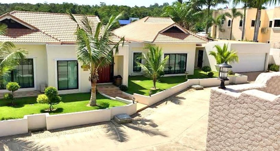 Freeway Villas