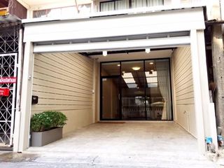 Townhouse Sukhumvit 65