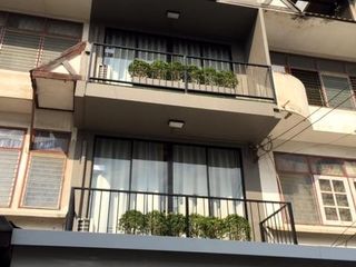 Townhouse Sukhumvit 65