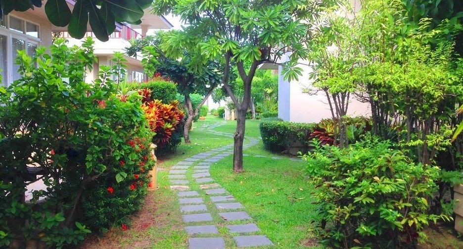 Baan Tale Samran