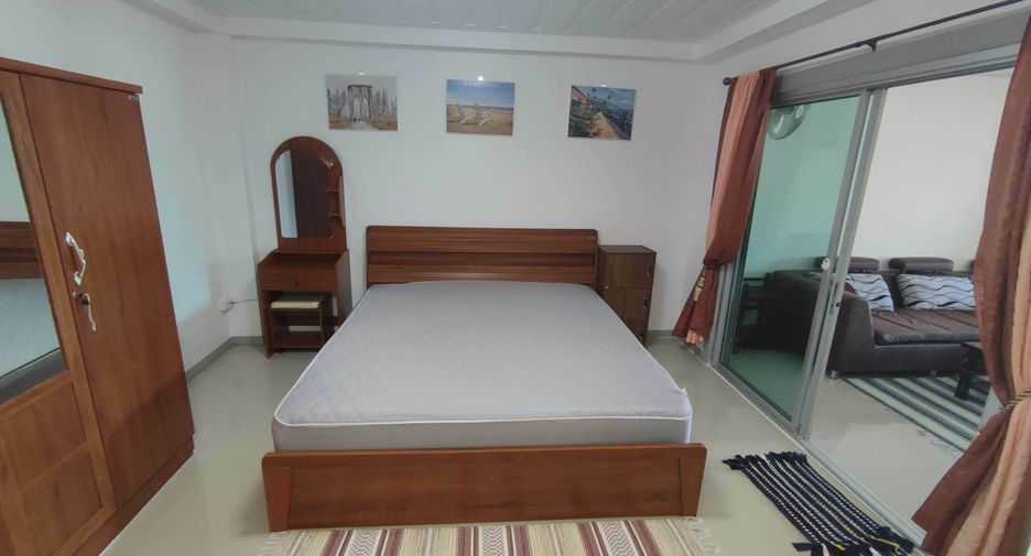 Sakon Townhome
