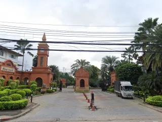 Laddarom Ekkamai-Ramintra