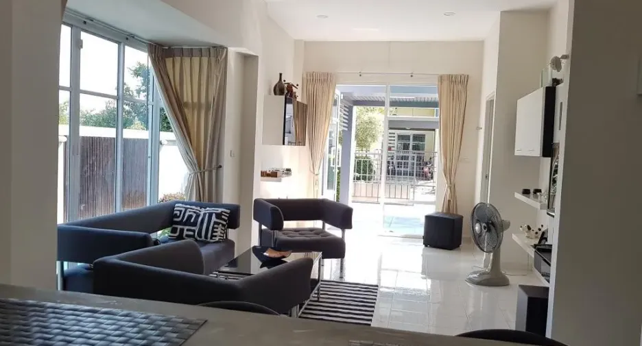 Paknampran Townhouse With Pool