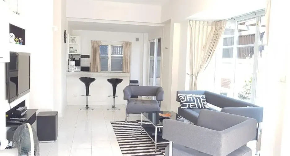 Paknampran Townhouse With Pool