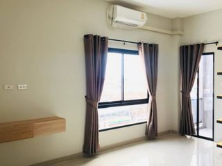Buathong Pool Villa