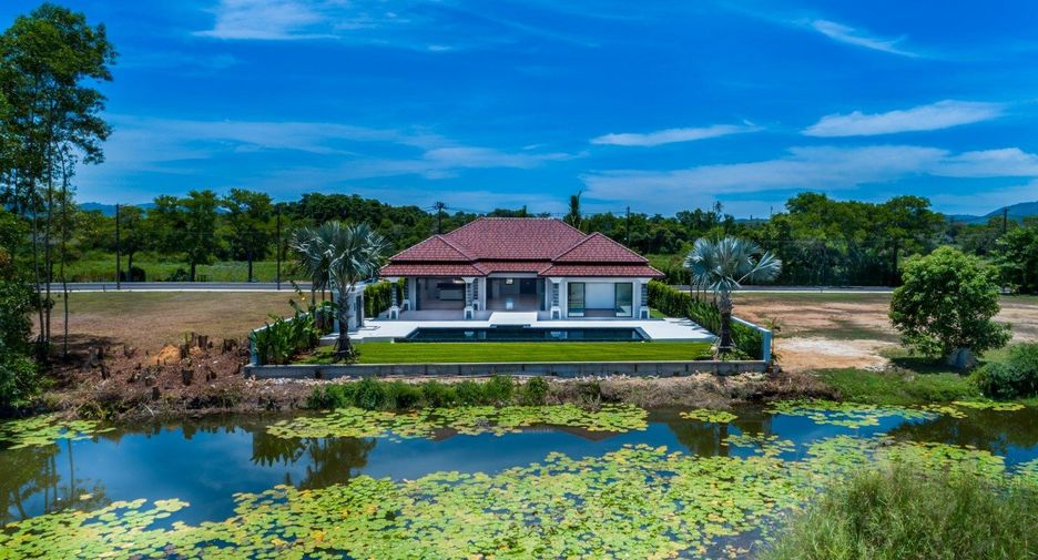 Laguna Homes