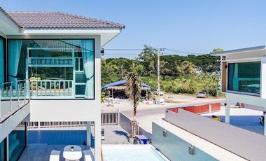 De La Pool La Hua Hin