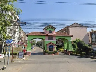 บุศรินทร์ ปิ่นเกล้า