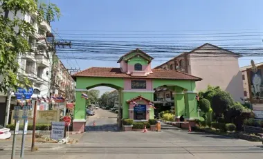 บุศรินทร์ ปิ่นเกล้า