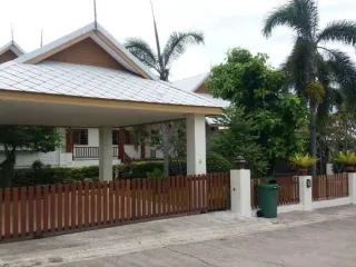 Amorn Village Place Condo