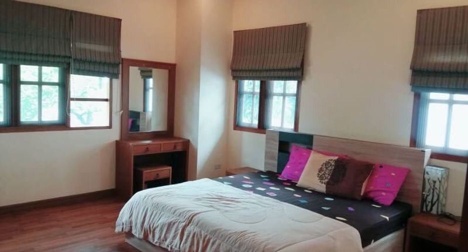 Amorn Village Place Condo