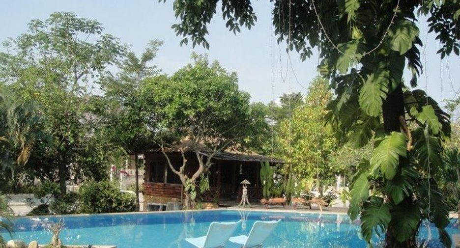 Saksaitarn Place