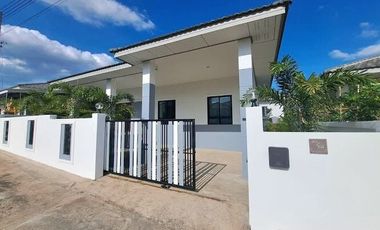 Navy House 40