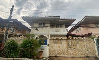 Thamsathit Villa