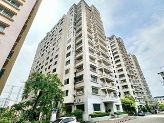 Riverpark Condotel