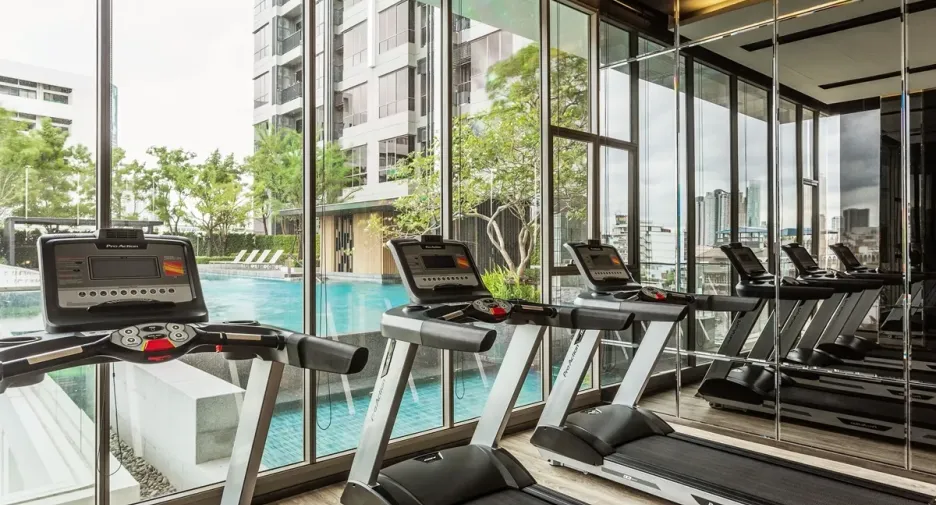 The Room Sathorn-St.Louis