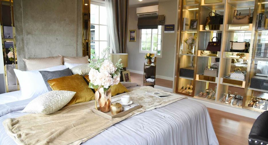 Golden Neo Sathorn