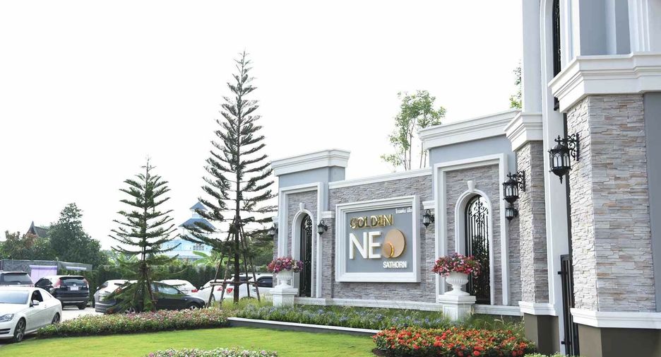 Golden Neo Sathorn