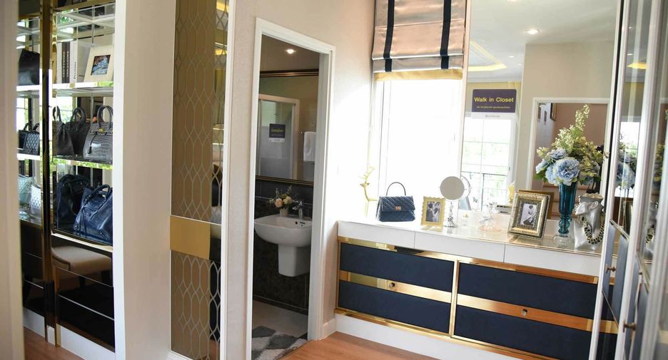 Golden Neo Sathorn