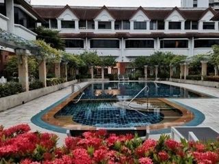 Lotus Point Elegant Townhouse