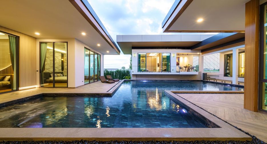 M Mountain Grand Villa