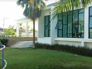 Аренда 4 спальни дом в Банг Ламунг, Чонбури