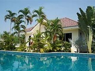 Bangsaray Villa Resort