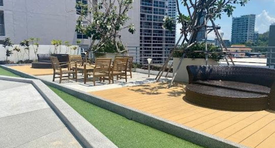 The Breeze Condominium Bang Saray