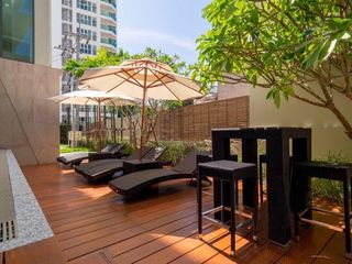 The Breeze Condominium Bangsaray
