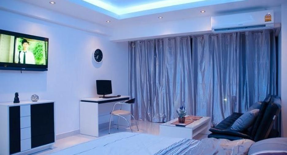 Sombat Pattaya Condotel