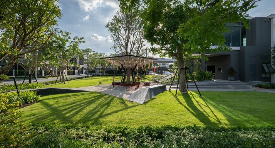Bangkok Boulevard Viphavadi