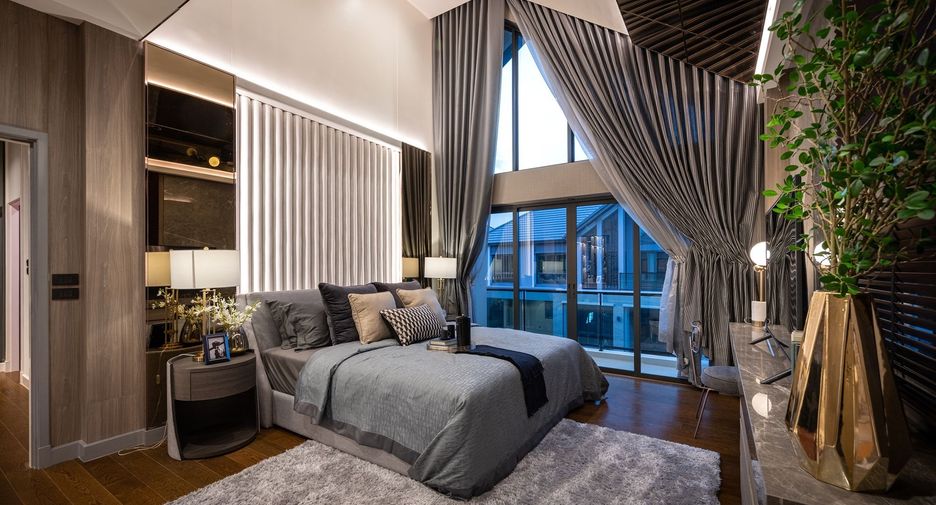 Bangkok Boulevard Viphavadi