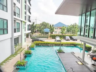 The Green Living