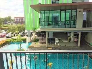 The Green Living