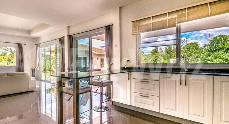 The Grove Villas