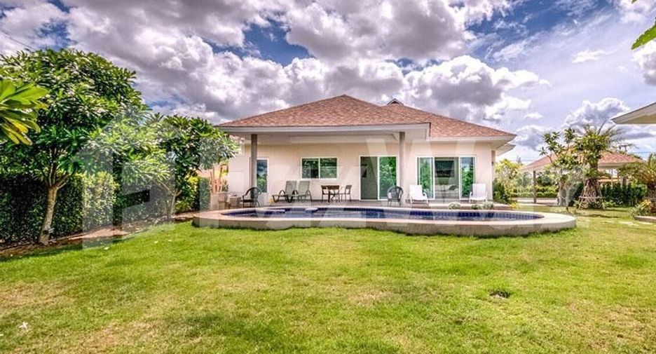 The Grove Villas