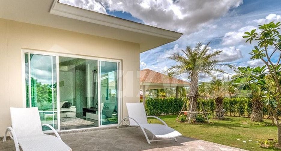 The Grove Villas