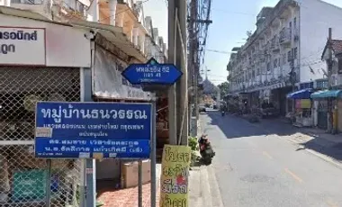 Baan Thanawan Phahonyothin 52