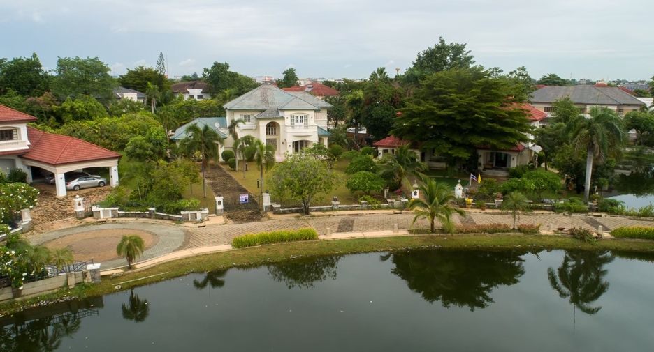 Ladawan Village Pinklao