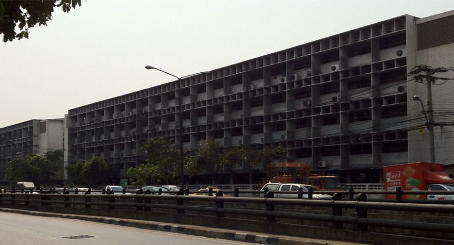 Din Daeng Flats