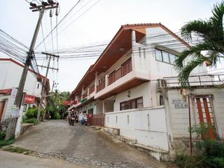Chaweng Pattana Townhome