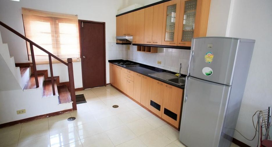 Chaweng Pattana Townhome