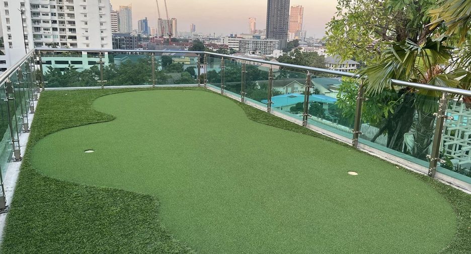 The Tique Sukhumvit 39