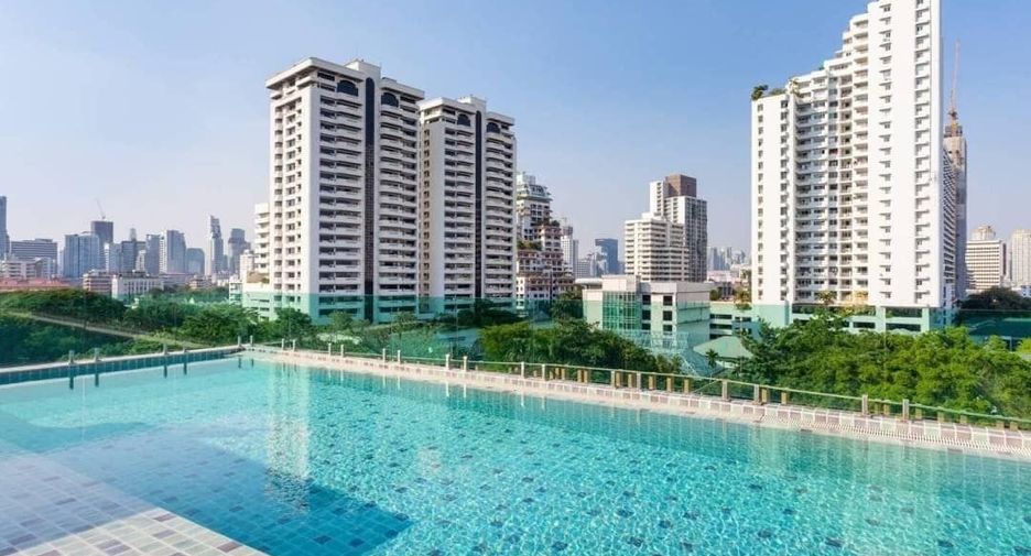 The Tique Sukhumvit 39