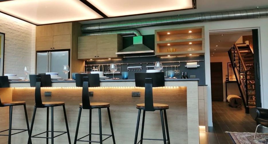 Penthouse Condominium 3