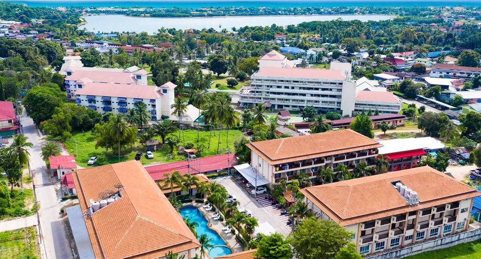 Whispering Palms Suites