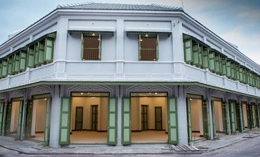 The Luenrit Old Town, Yaowarat