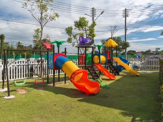 Haus zur Miete mit 3 Zimmer in Bang Lamung, Chonburi