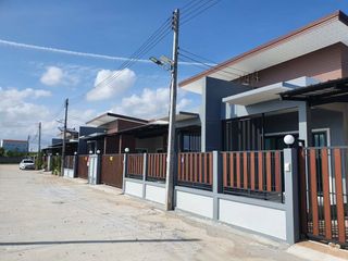 Casa con buen aire, Pattani