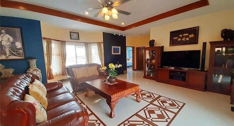 Emerald Heights Village Hua Hin